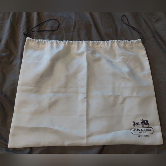 Coach Dustbag, 19.75" X 15.25" - Picture 2 of 6